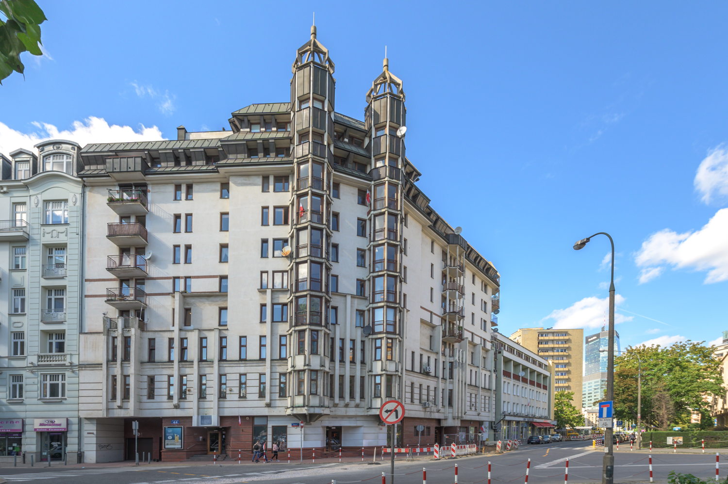 Zdjęcie architektury budynku Budynek mieszkalno-usługowy